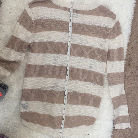 Self Esteem Tan and White Sweater NWOT - Picture 5 of 6